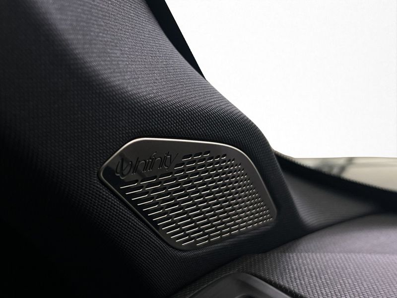 Lynk & Co 01 bild 16