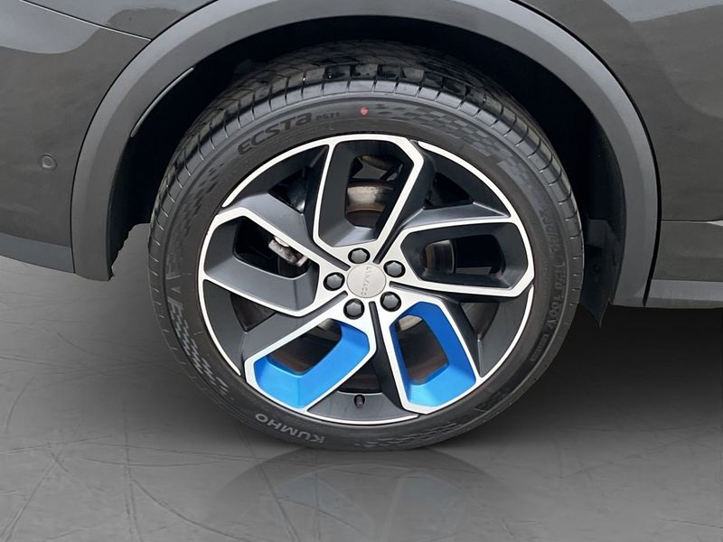 Lynk & Co 01 bild 32