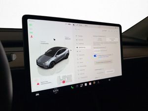 Tesla Model Y bild 22