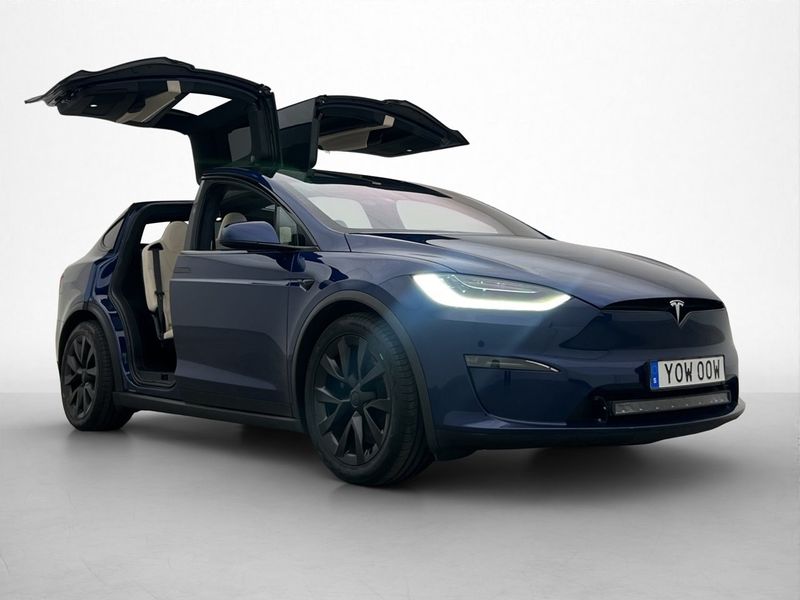 Tesla Model X bild 11
