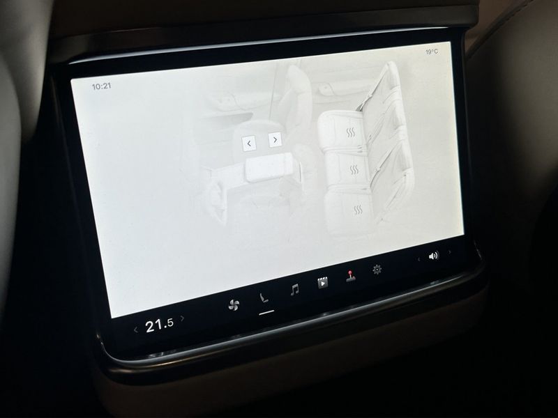 Tesla Model X bild 37