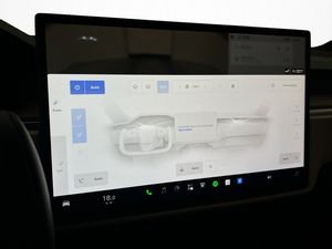 Tesla Model X bild 28