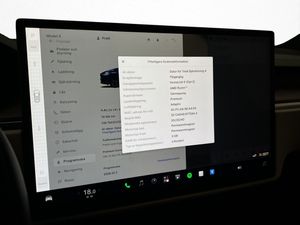 Tesla Model X bild 34