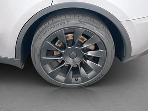 Tesla Model Y bild 34