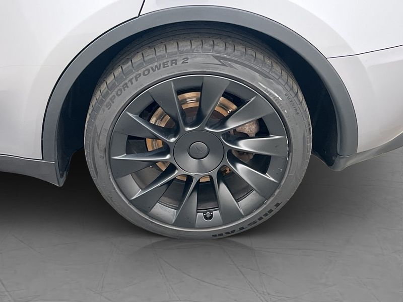 Tesla Model Y bild 34