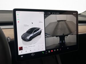 Tesla Model Y bild 25