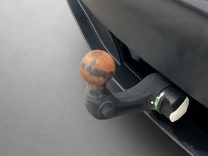 Tesla Model Y bild 11