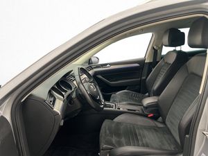 Volkswagen Passat bild 12