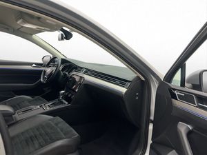 Volkswagen Passat bild 16