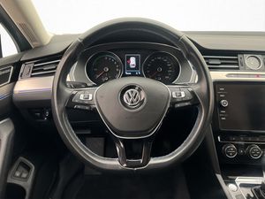 Volkswagen Passat bild 14