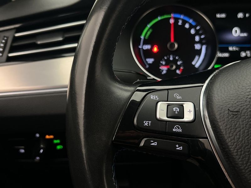 Volkswagen Passat bild 19