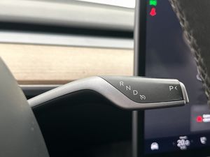Tesla Model Y bild 22