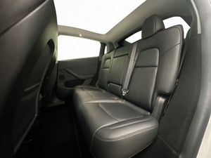 Tesla Model Y bild 18