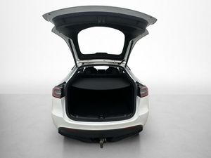 Tesla Model Y bild 31