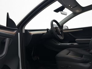 Tesla Model Y bild 12