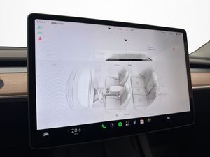 Tesla Model Y bild 29