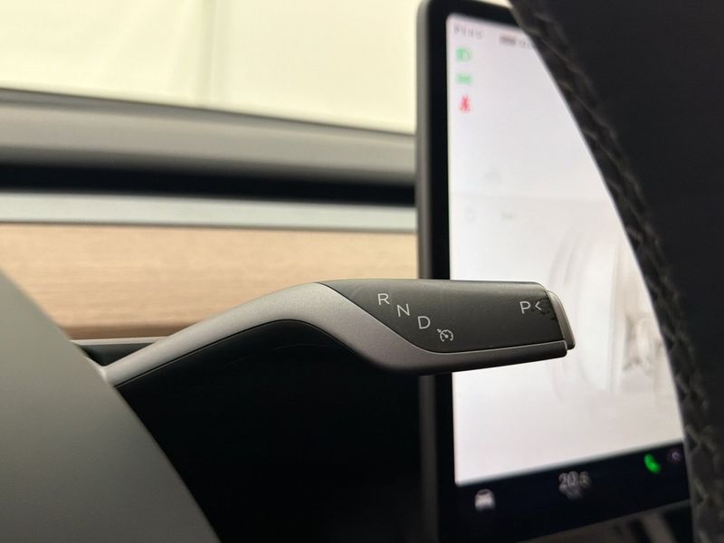 Tesla Model Y bild 22
