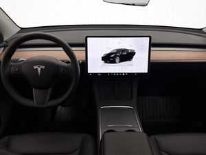 Tesla Model Y bild 14