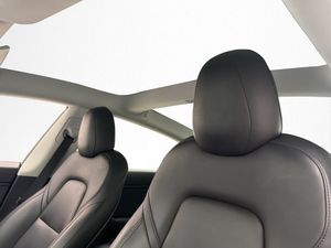 Tesla Model 3 bild 19