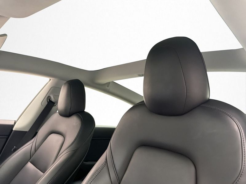 Tesla Model 3 bild 19