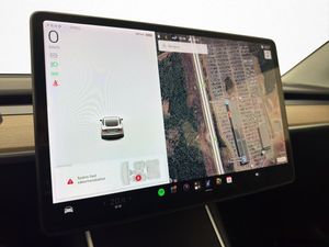 Tesla Model 3 bild 22
