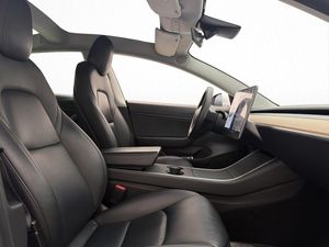 Tesla Model 3 bild 16