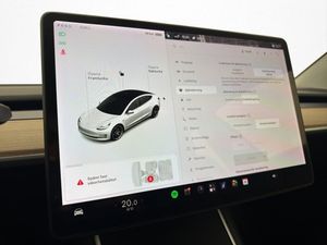 Tesla Model 3 bild 26