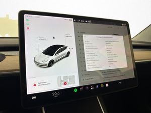 Tesla Model 3 bild 28