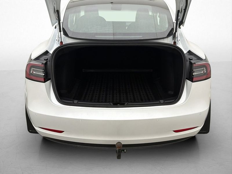 Tesla Model 3 bild 30