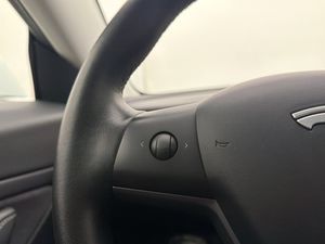 Tesla Model 3 bild 20