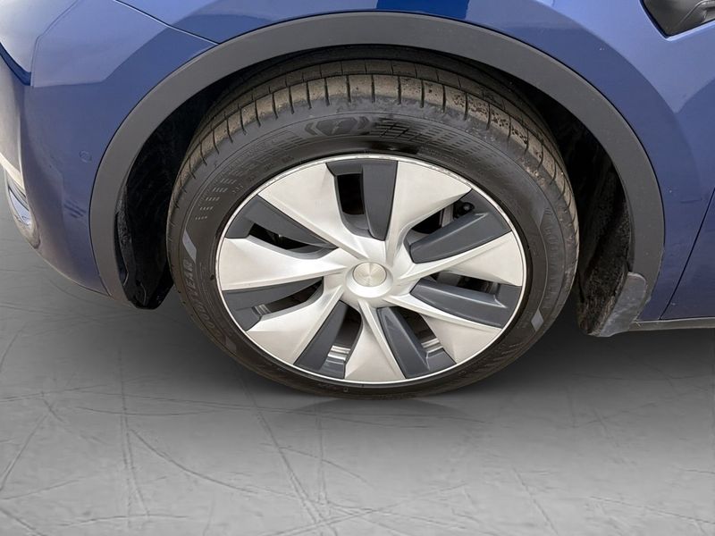 Tesla Model Y bild 33