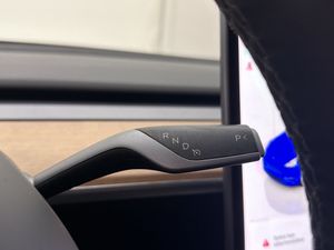 Tesla Model Y bild 22