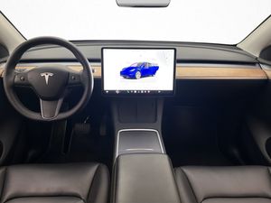 Tesla Model Y bild 13
