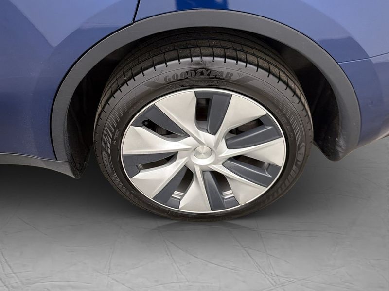 Tesla Model Y bild 34