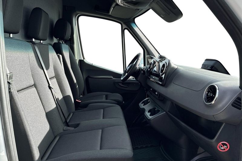 Mercedes e-Sprinter bild 13