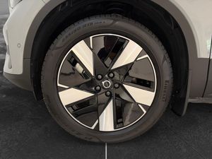Volvo EX40 bild 10