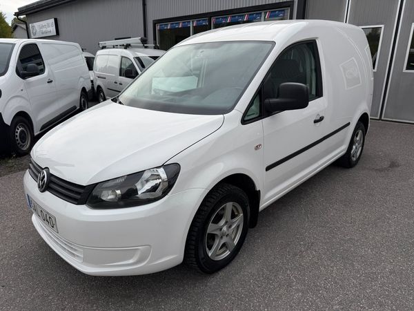 Volkswagen Caddy 1.6 TDI 1 ägare Endast 6151mil Värmare Drag Moms - 2015
