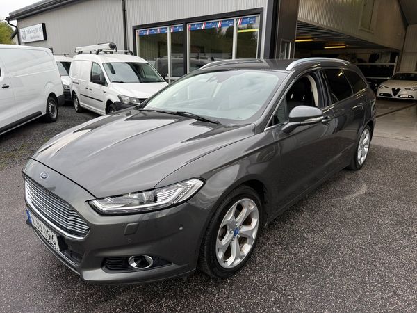 Ford Mondeo 2.0 TDCi Automat Titanium 2 ägare Värmare Låg skatt - 2017