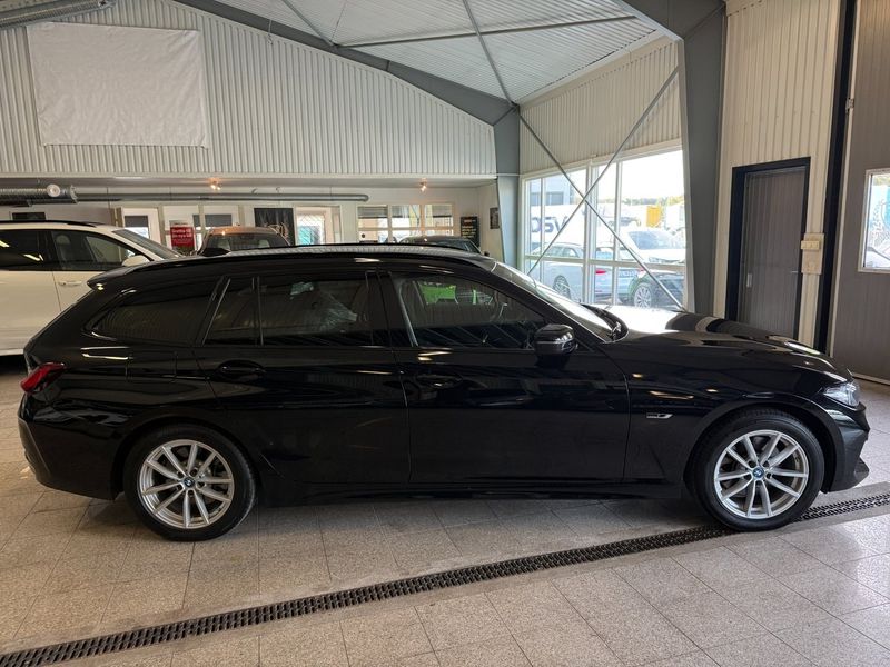 BMW 330 bild 2