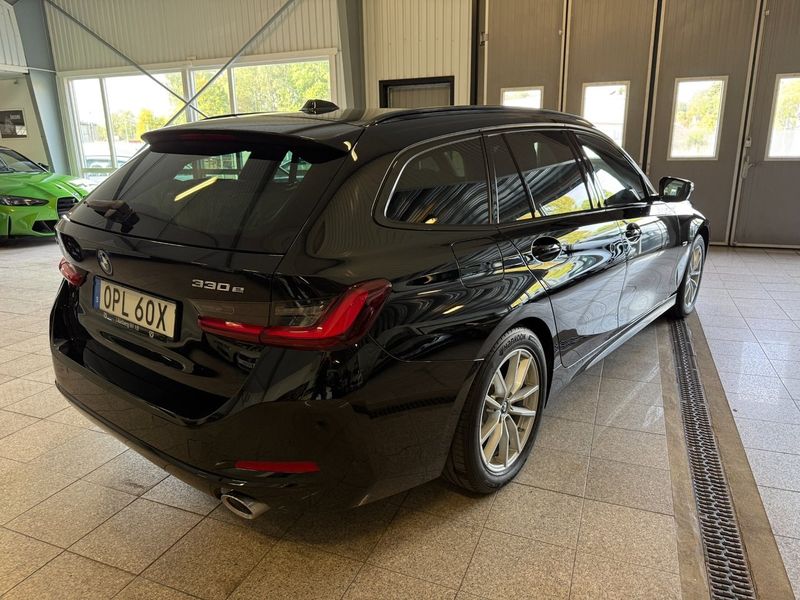 BMW 330 bild 3