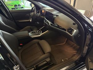 BMW 330 bild 13