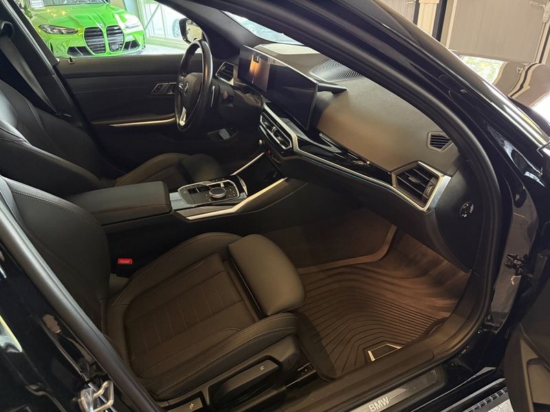 BMW 330 bild 13