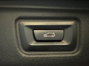 BMW 330 bild 11