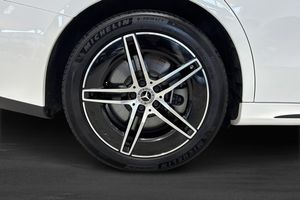 Mercedes E300 bild 9
