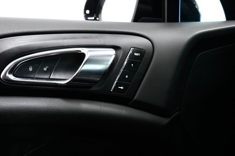 Porsche Cayenne bild 25