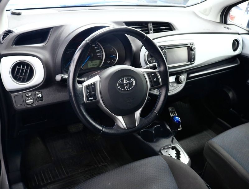 Toyota Yaris bild 10