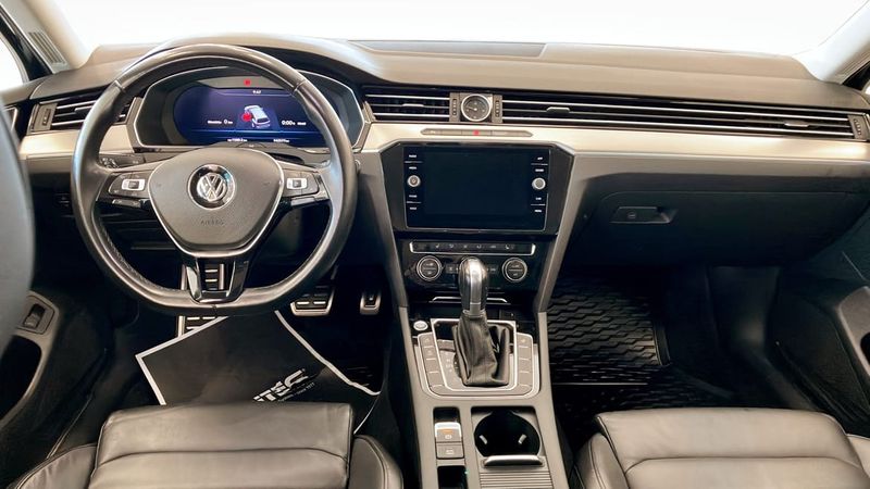 Volkswagen Passat bild 10