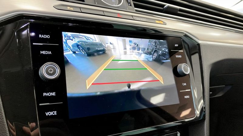 Volkswagen Passat bild 9