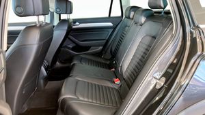 Volkswagen Passat bild 11