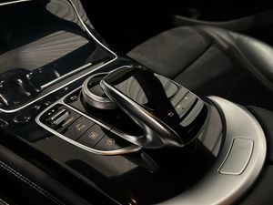Mercedes GLC220 bild 13